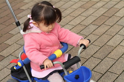 三輪車の練習も